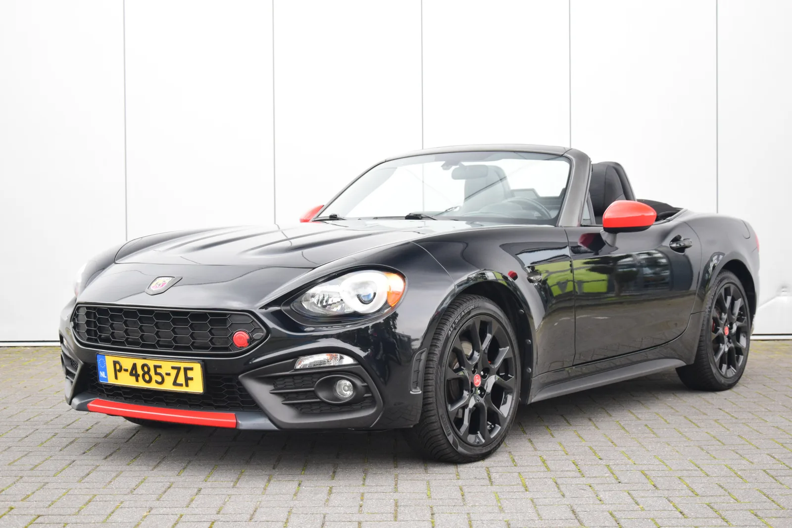 Fiat 124 Spider (2018) — foto 1