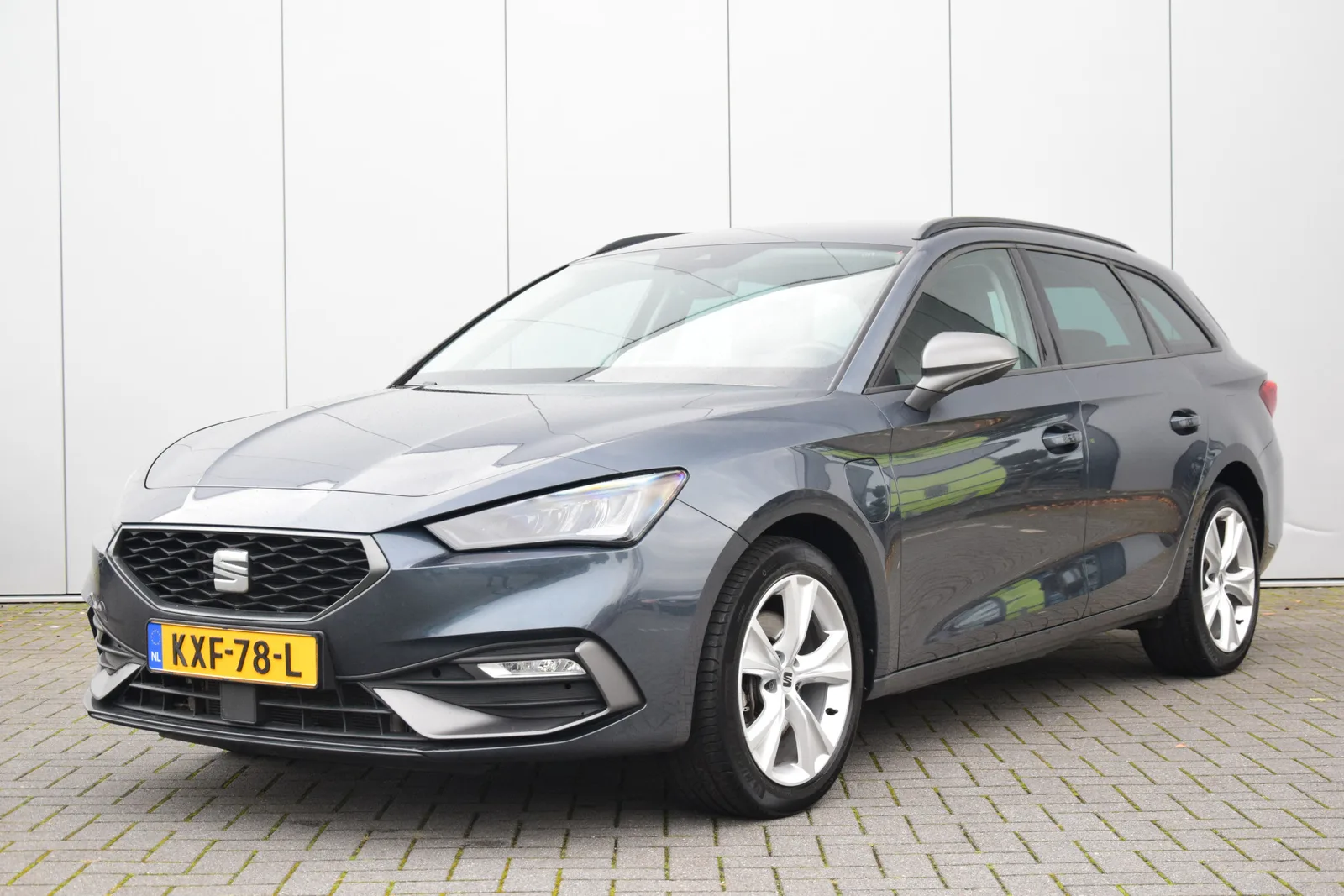 SEAT Leon Sportstourer (2023) — foto 1
