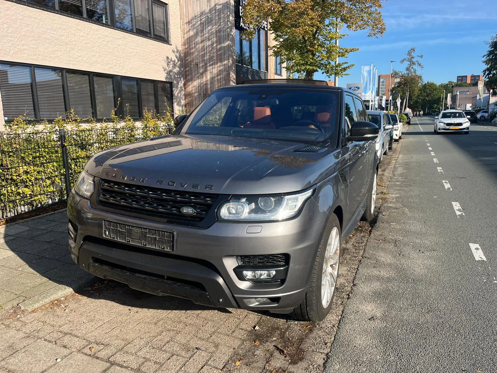 Land Rover Range Rover Sport (2015) — foto 1