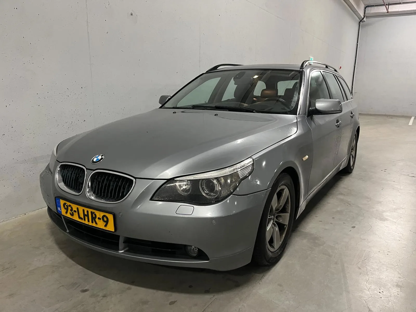 BMW 5-Serie (2004) — foto 1