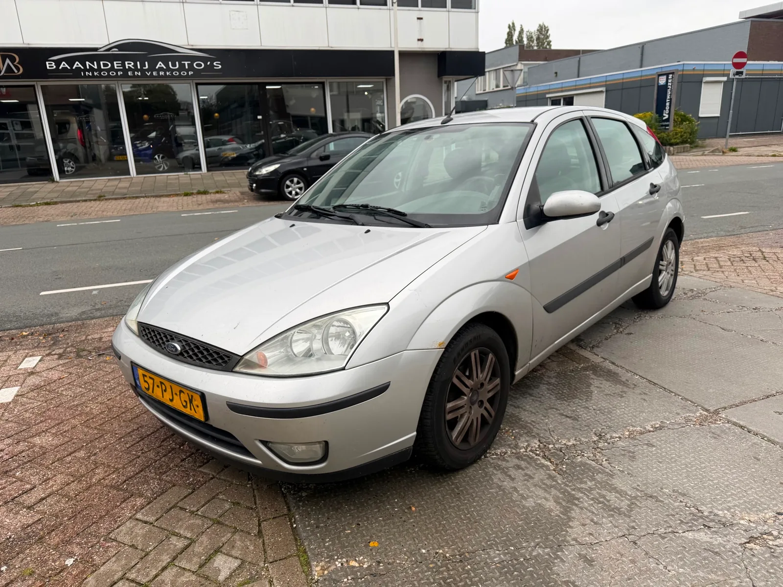 Ford Focus (2004) — foto 1