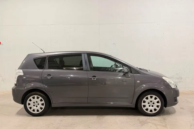Toyota Verso (2008)