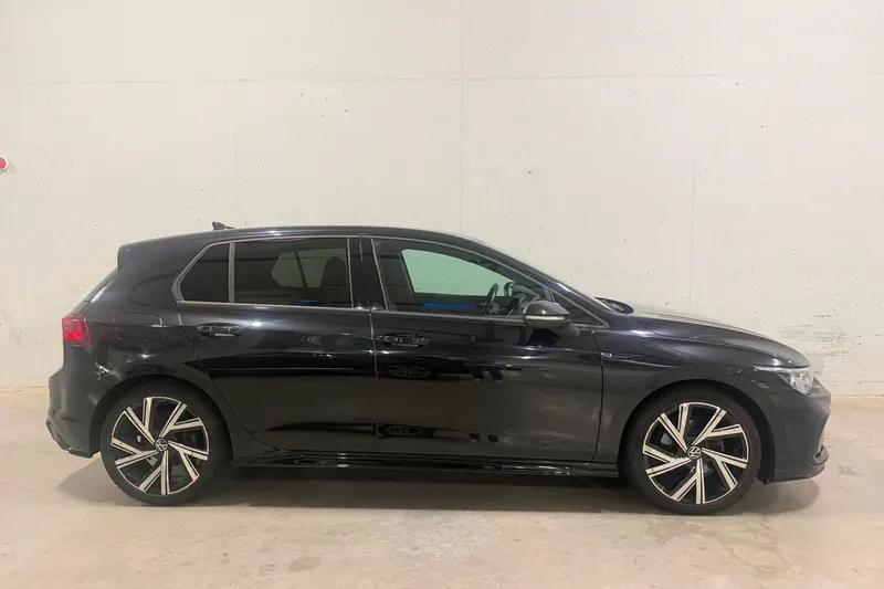 Volkswagen Golf (2021)