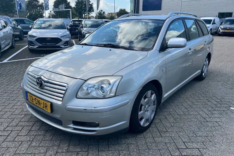 Toyota Avensis (2006)