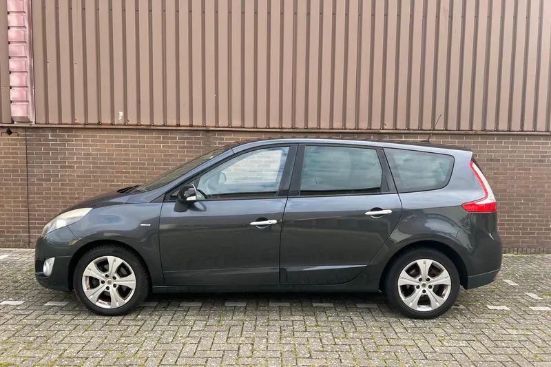 Renault Grand Scénic (2011)