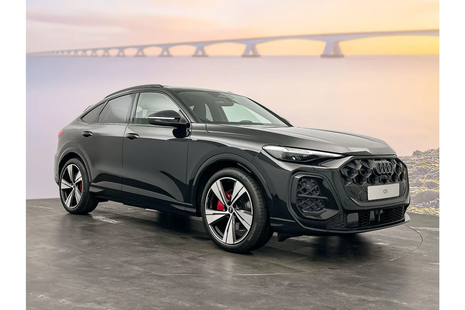 Audi Q5 Sportback (2026) — foto 1