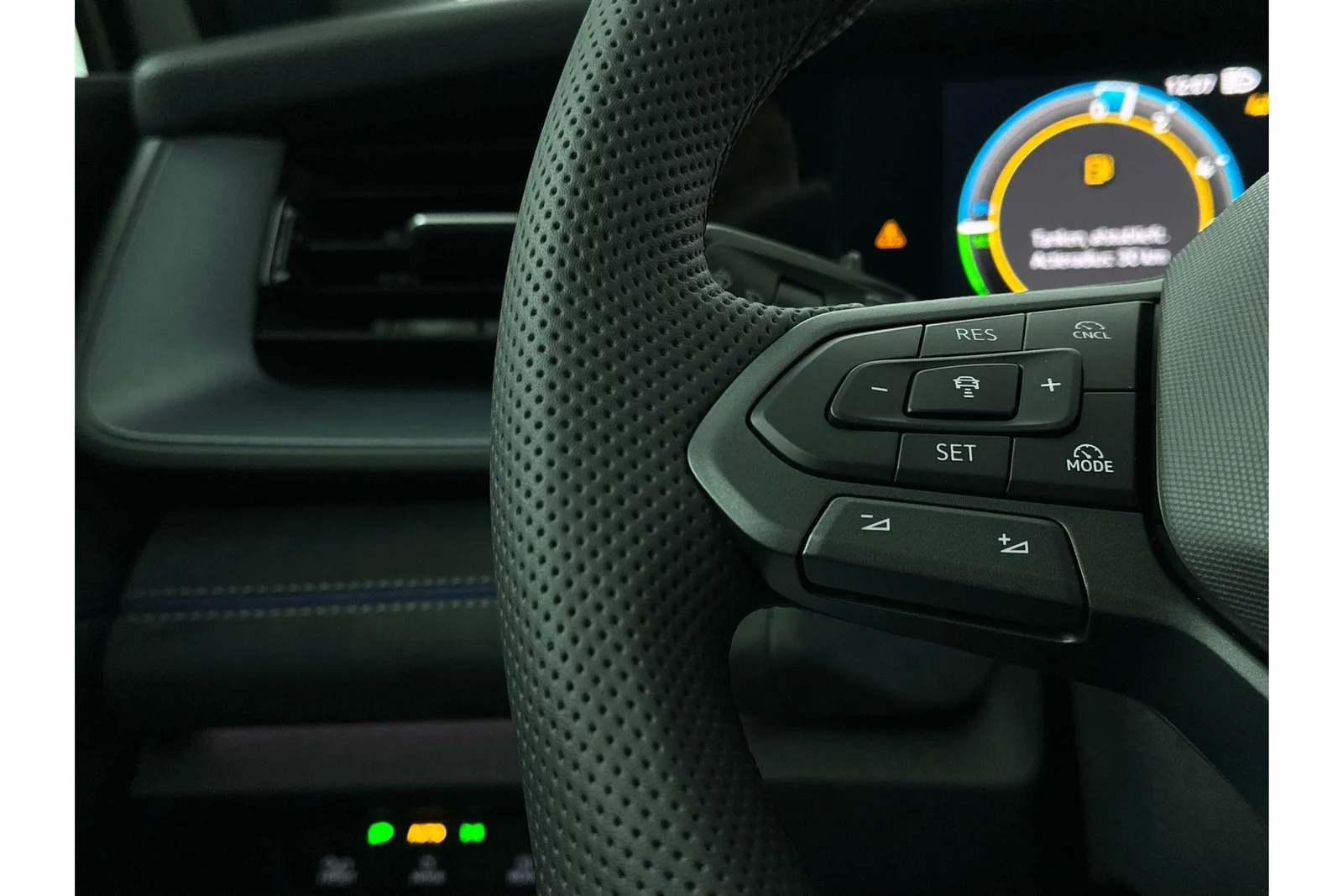 Volkswagen Tayron (2026) — foto 1