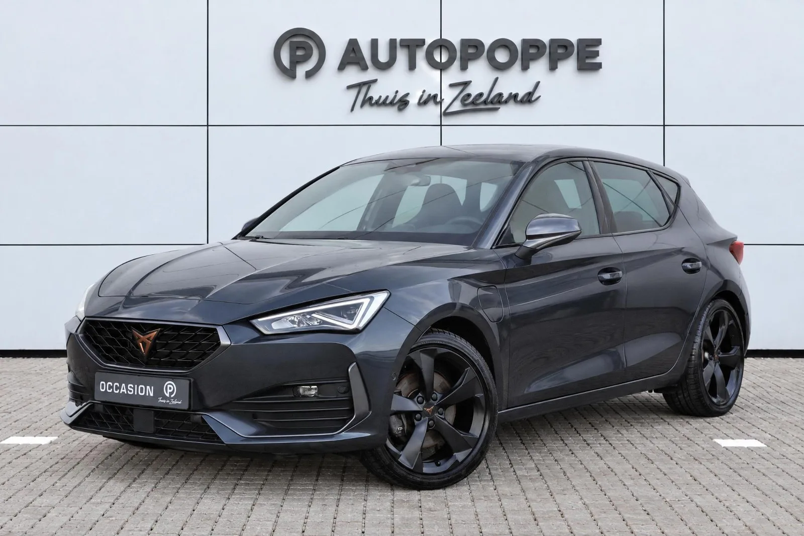 CUPRA Leon (2023) — foto 1