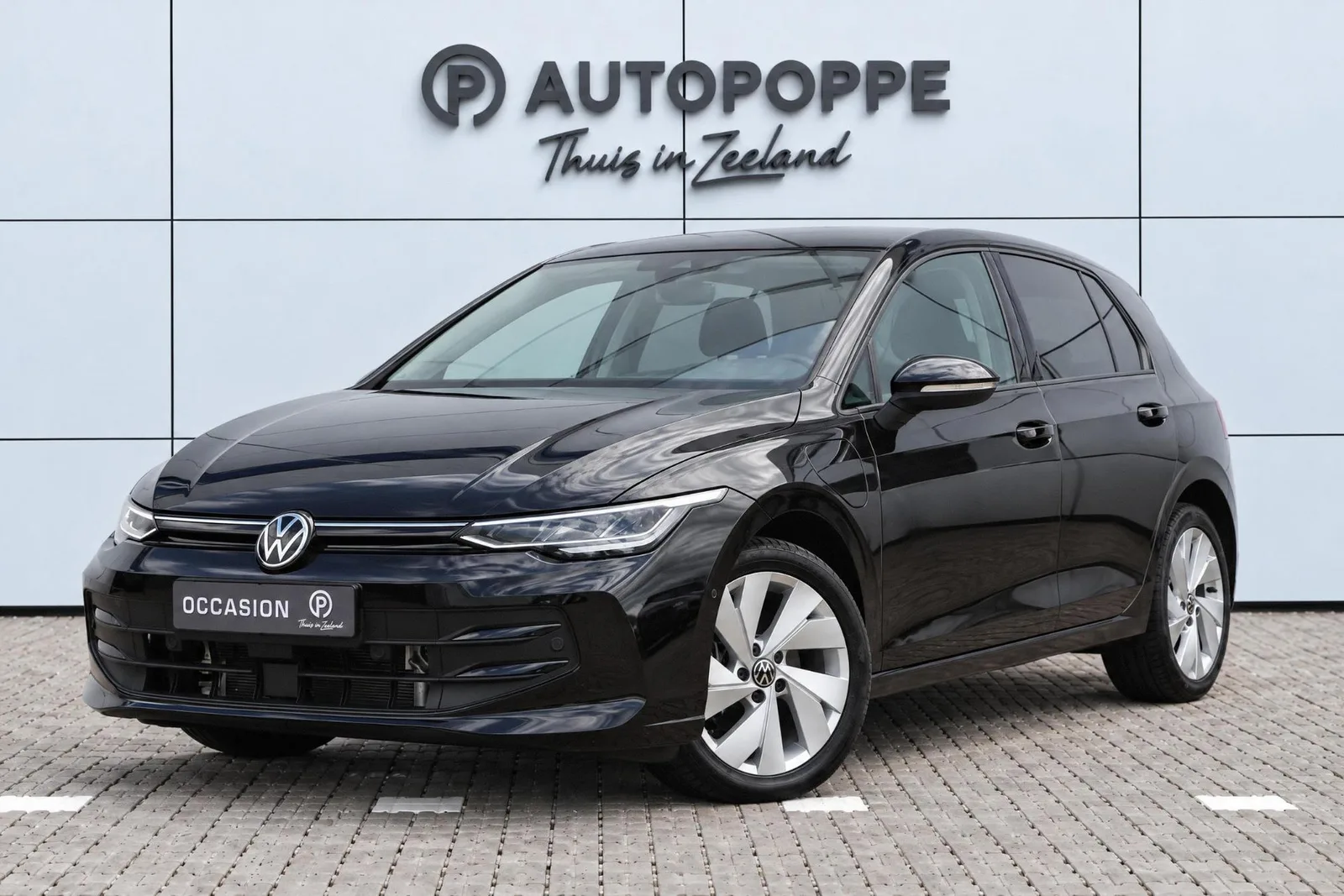 Volkswagen Golf (2025) — foto 1