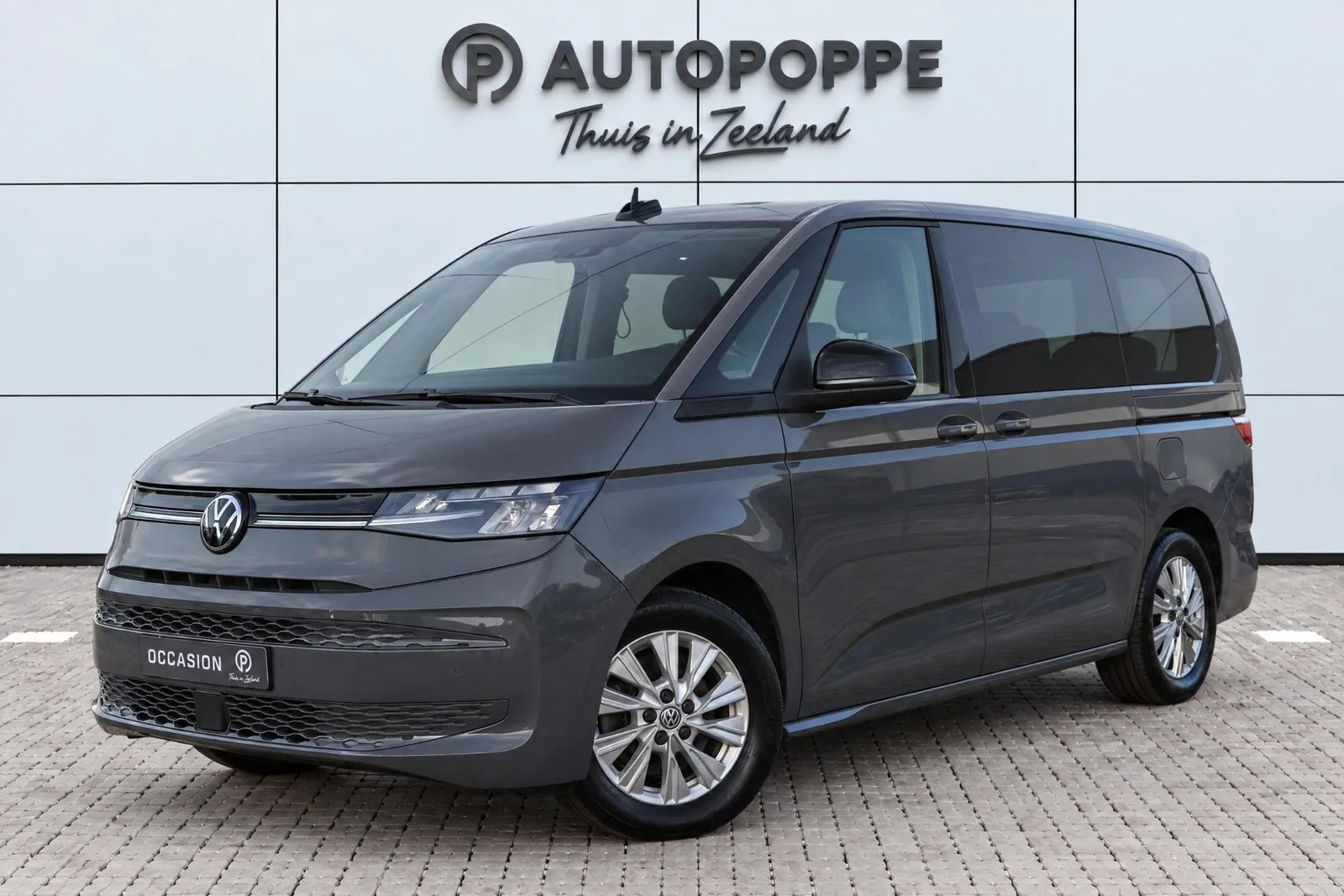 Volkswagen Multivan (2024) — foto 1