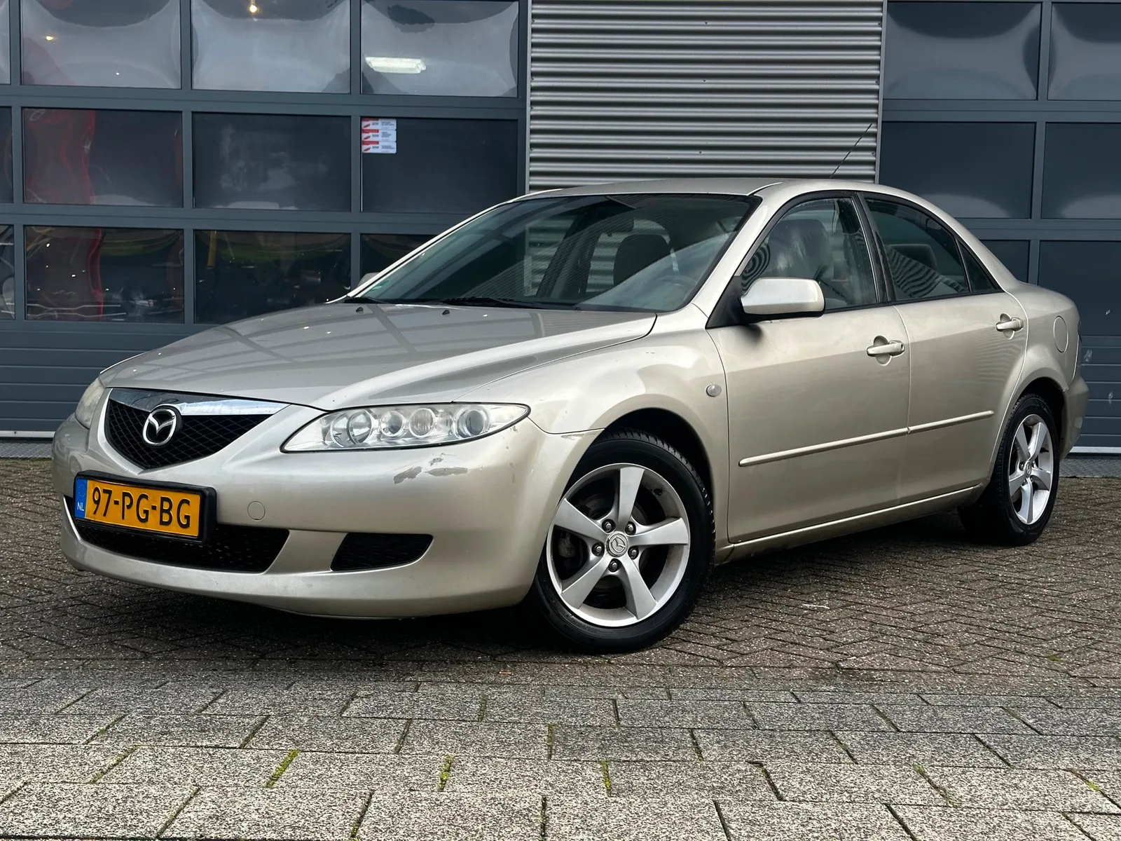 Mazda 6 (2004) — foto 1