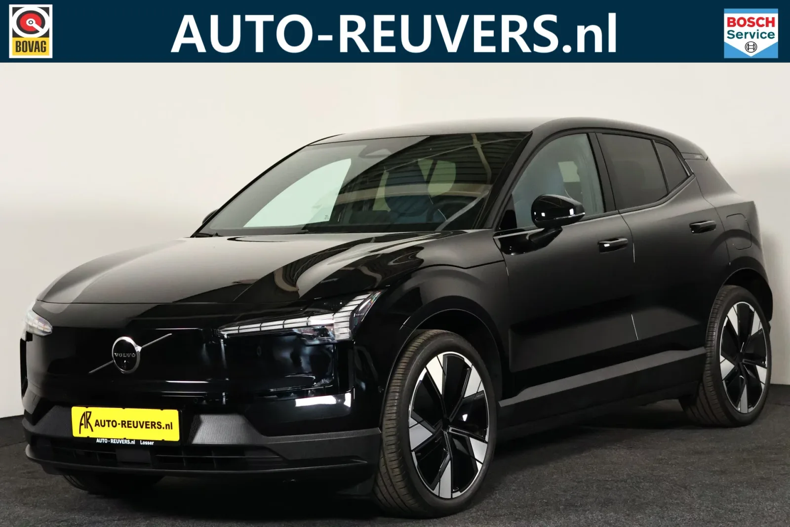 Volvo EX30 (2023) — foto 1