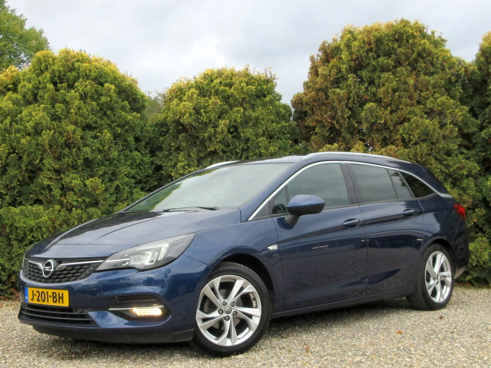Opel Astra (2020) — foto 1