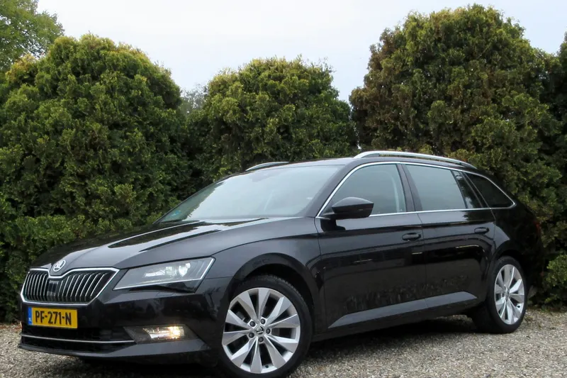 Škoda Superb (2017)