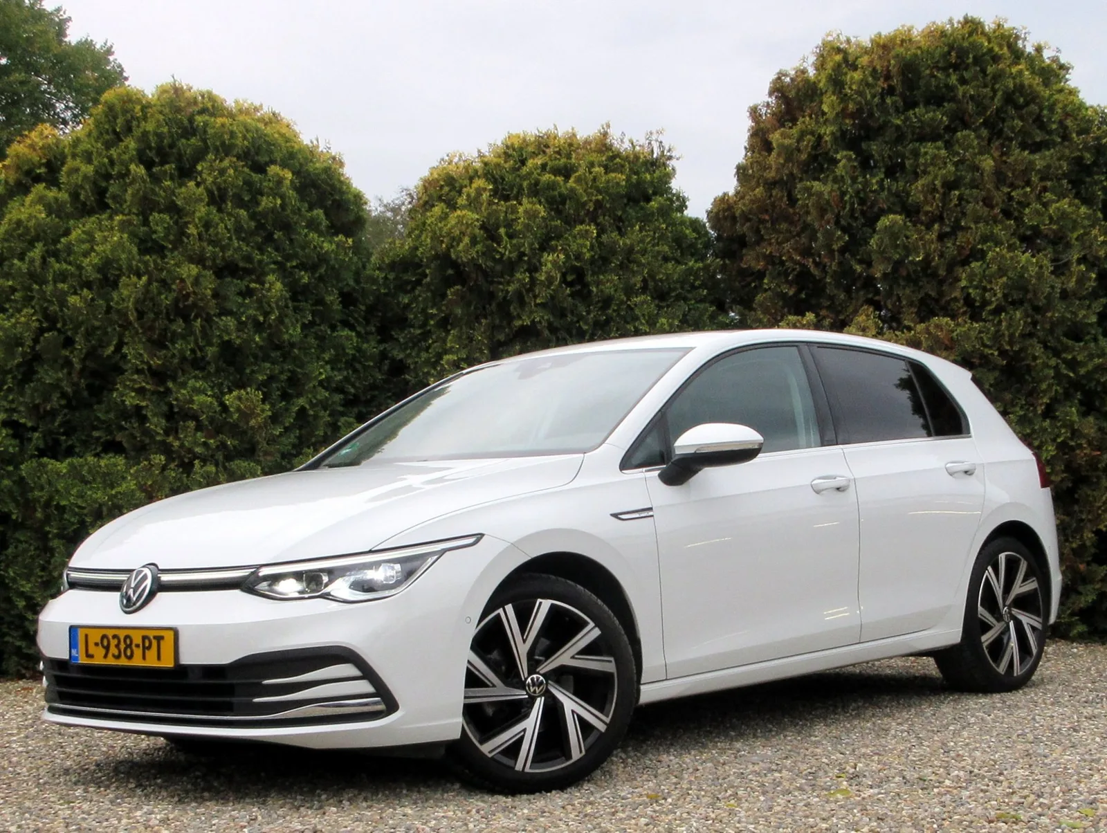 Volkswagen Golf (2020) — foto 1