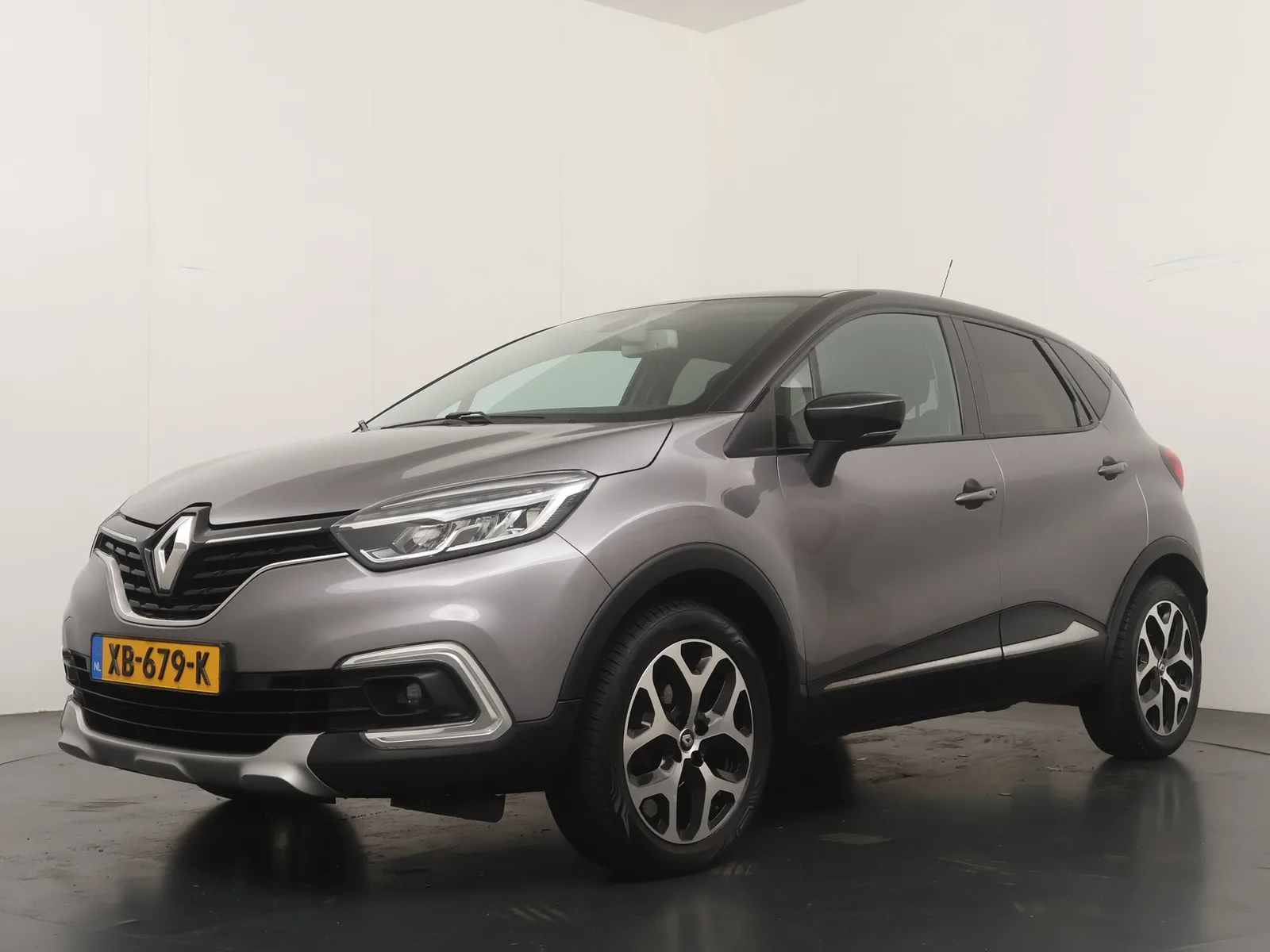 Renault Captur (2018) — foto 1