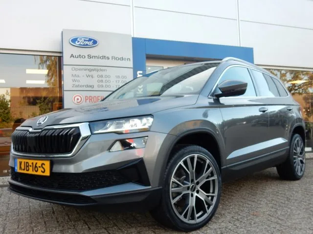 Škoda Karoq (2023) — foto 1