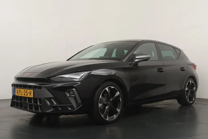 CUPRA Leon (2025)