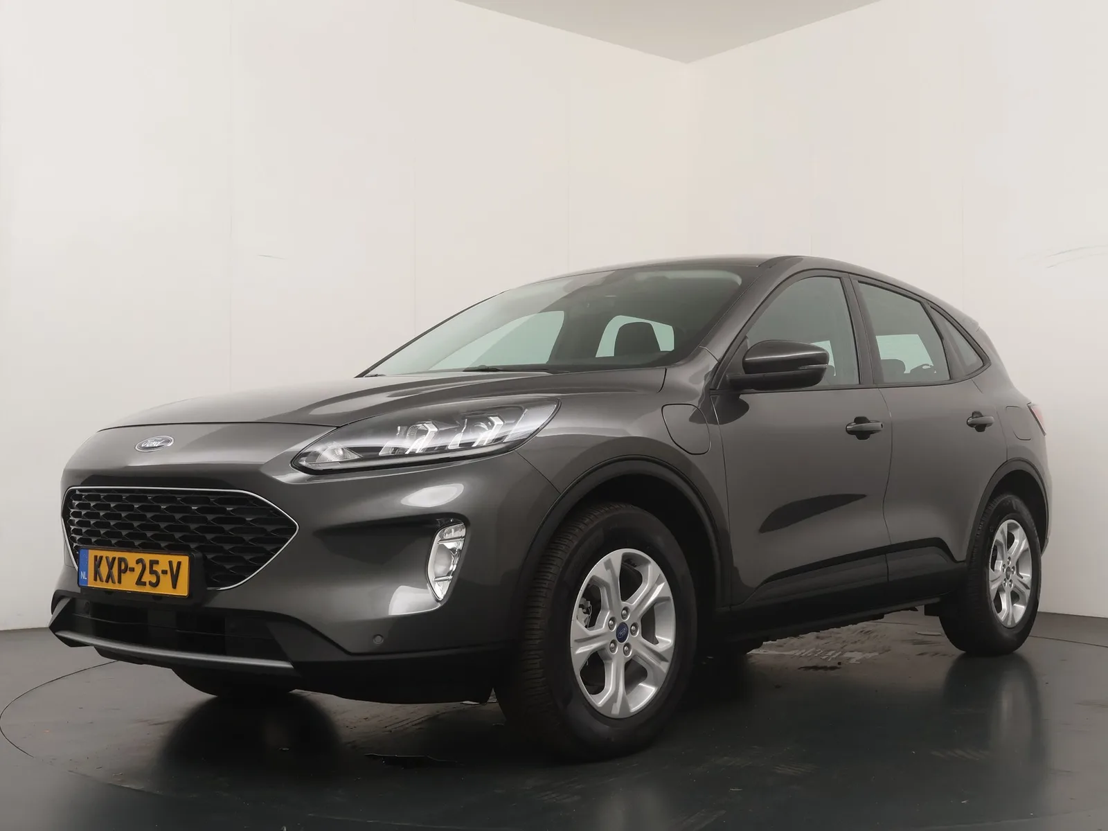 Ford Kuga (2022) — foto 1