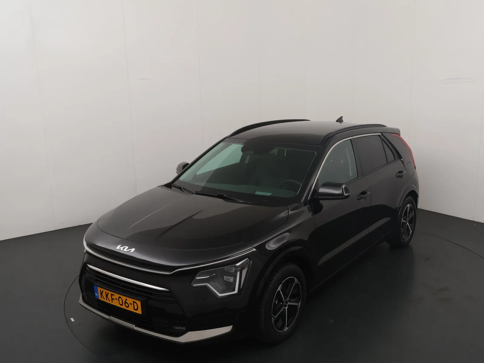 Kia Niro (2024) — foto 1