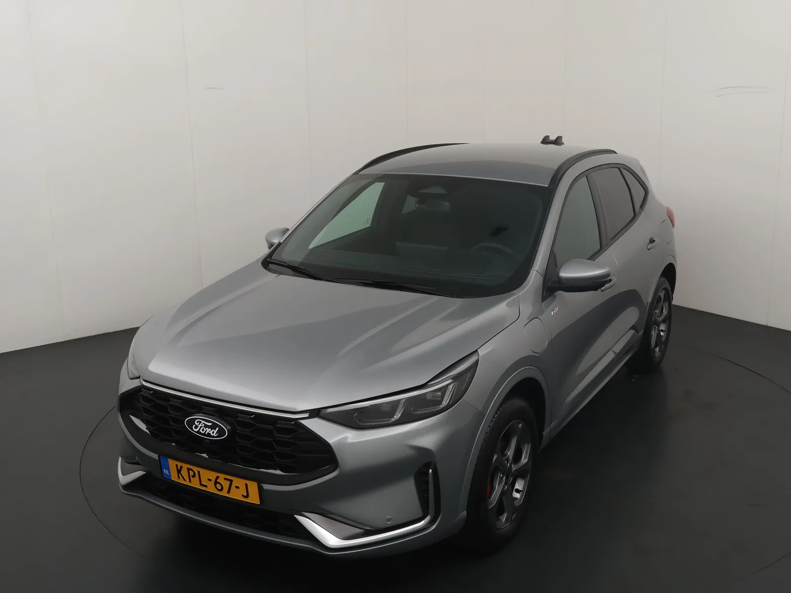 Ford Kuga (2025) — foto 1
