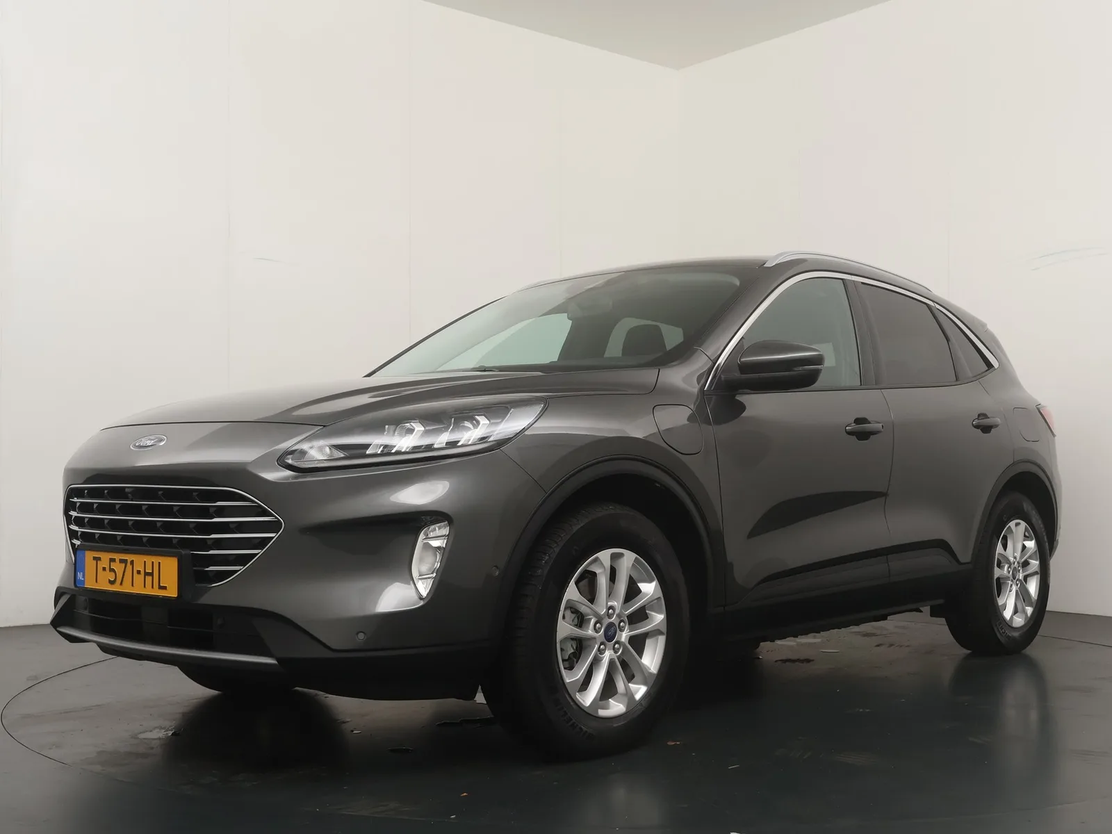 Ford Kuga (2023) — foto 1