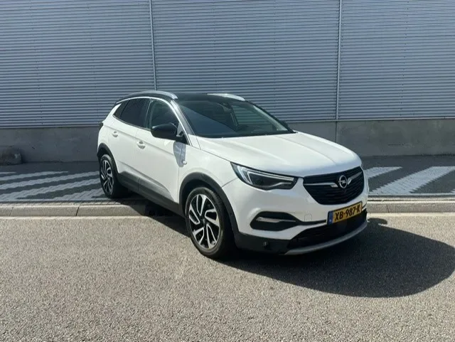 Opel Grandland (2018) — foto 1