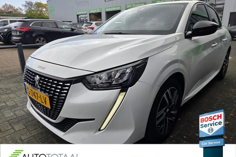 Peugeot 208 (2023)