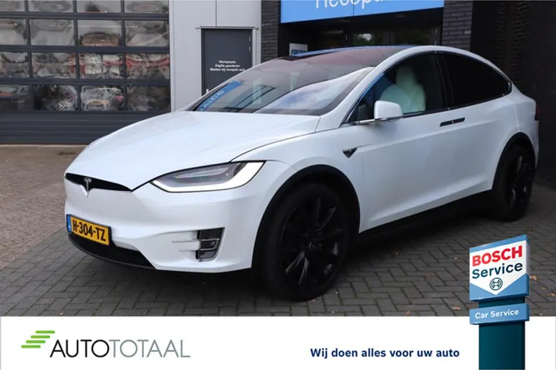 Tesla Model X (2020)