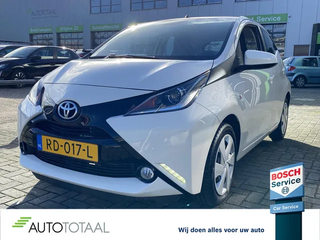Toyota Aygo (2017) — foto 1