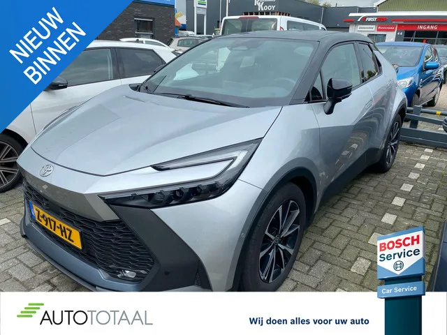 Toyota C-HR (2024) — foto 1