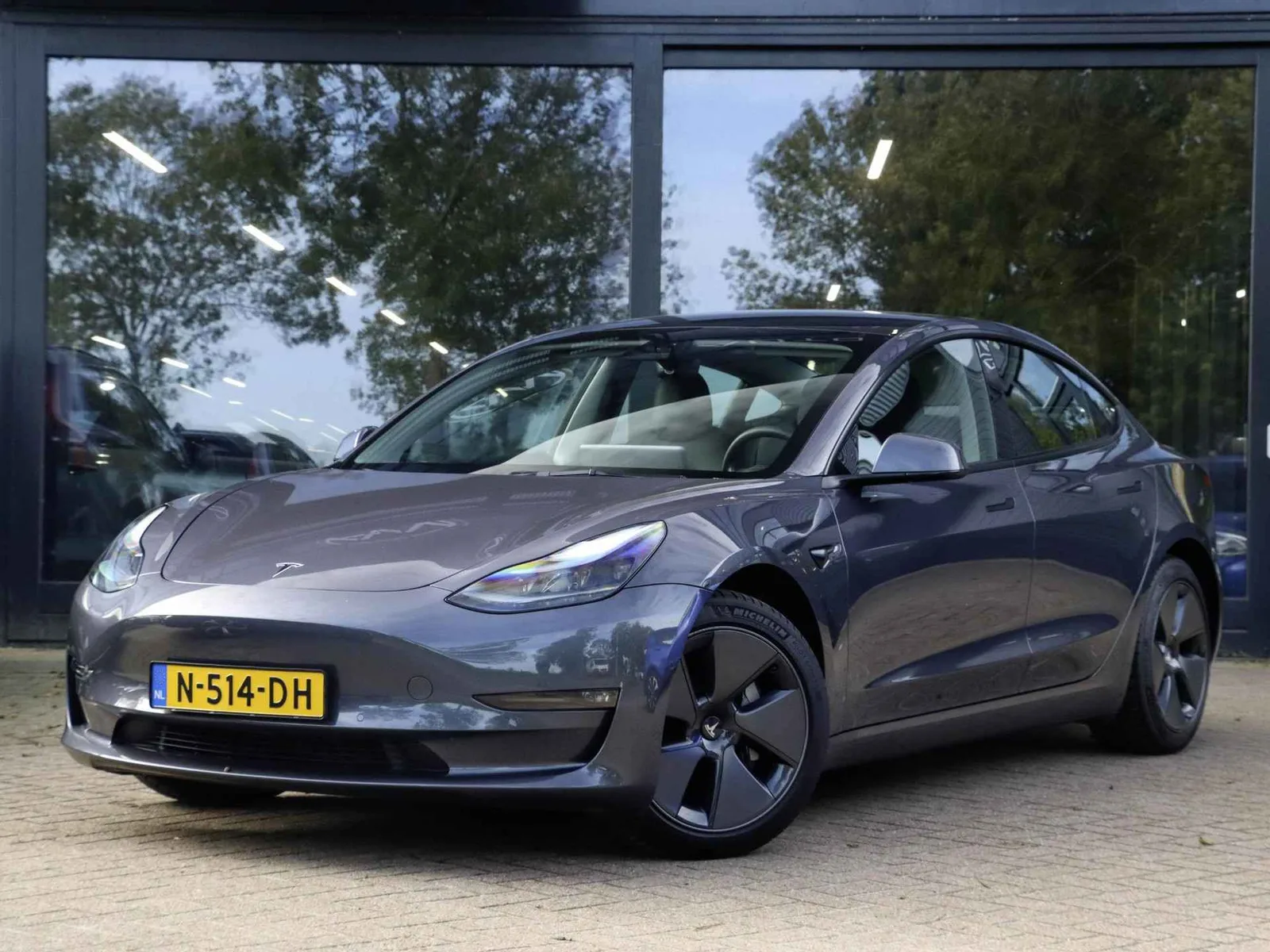 Tesla Model 3 (2021) — foto 1