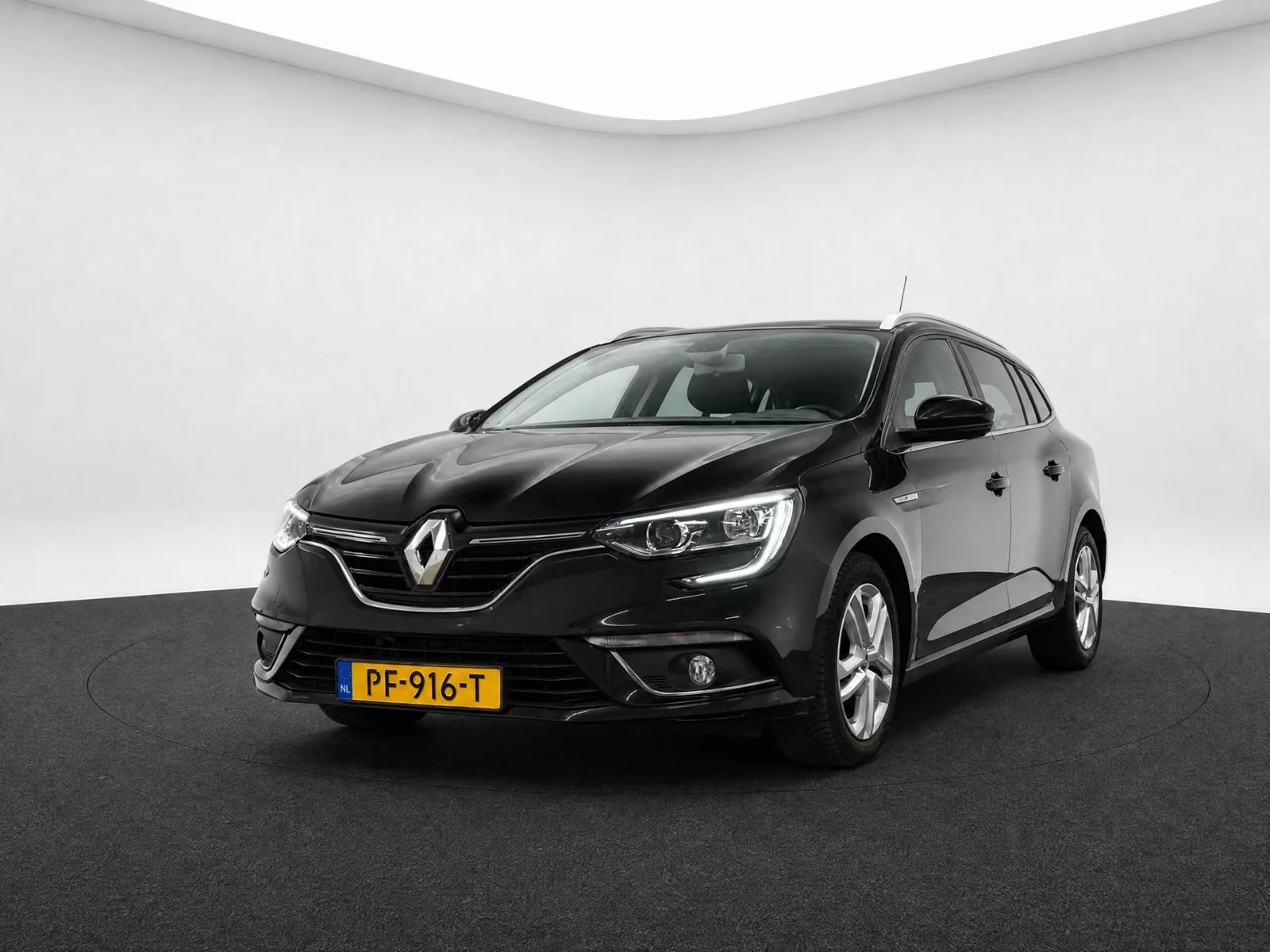 Renault Mégane (2017) — foto 1