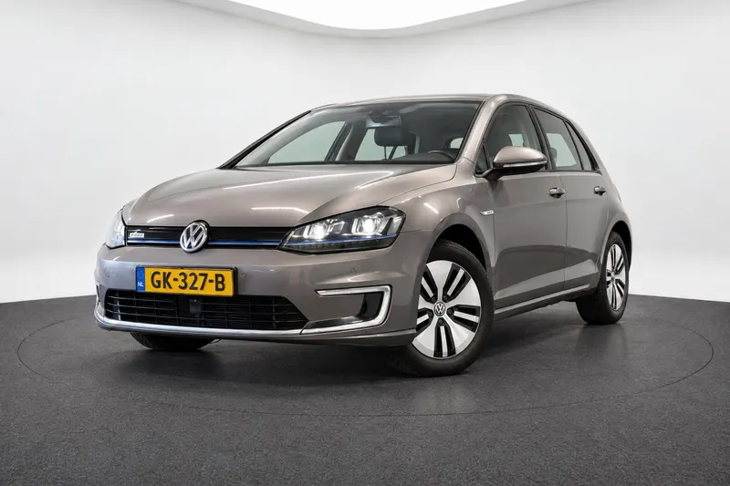 Volkswagen e-Golf (2015)