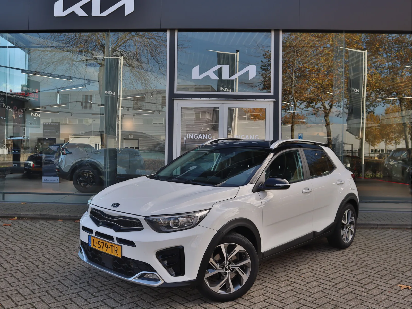 Kia Stonic (2021) — foto 1
