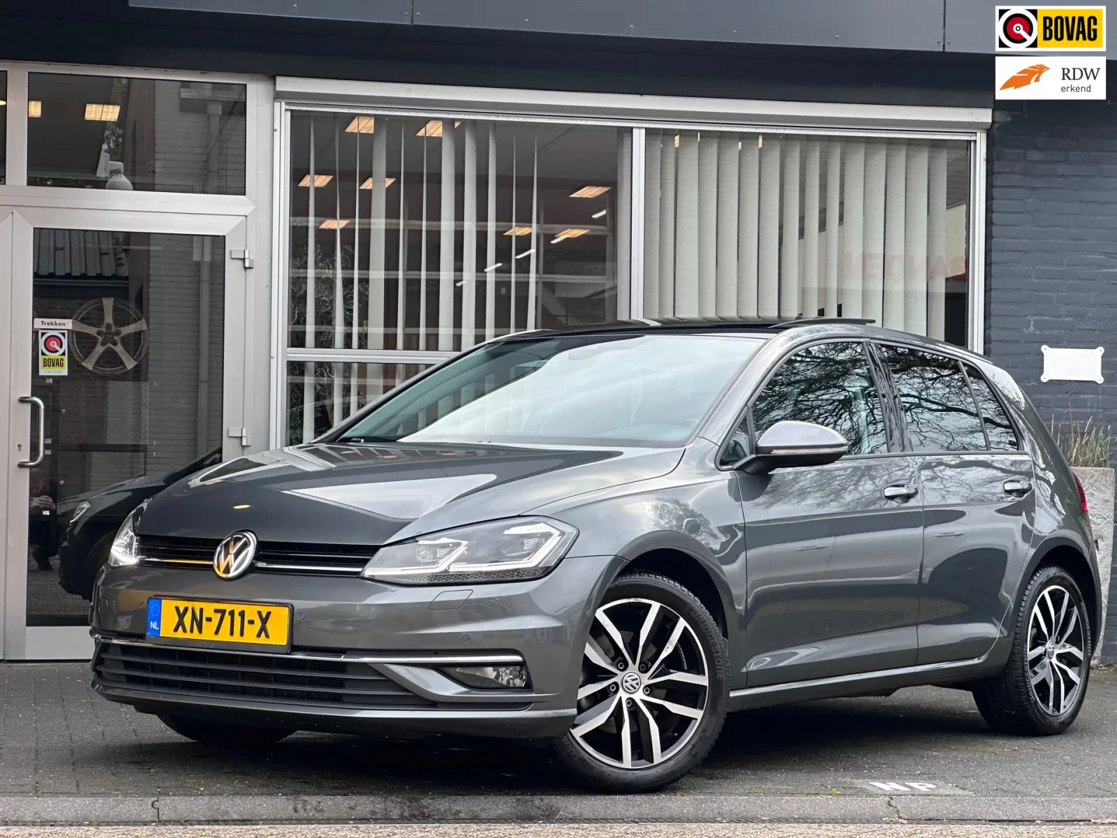 Volkswagen Golf (2018) — foto 1