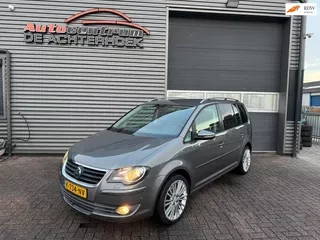 Volkswagen Touran (2009) — foto 1