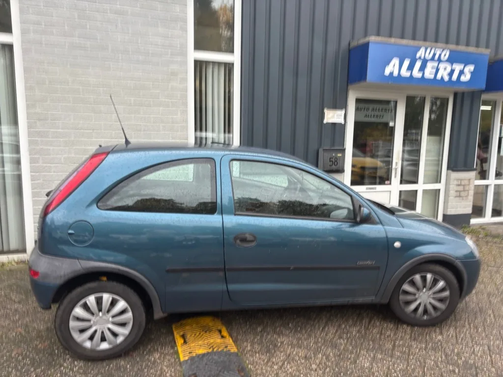 Opel Corsa (2001) — foto 1