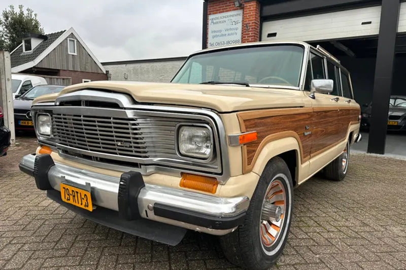 Jeep Wagoneer (1985)