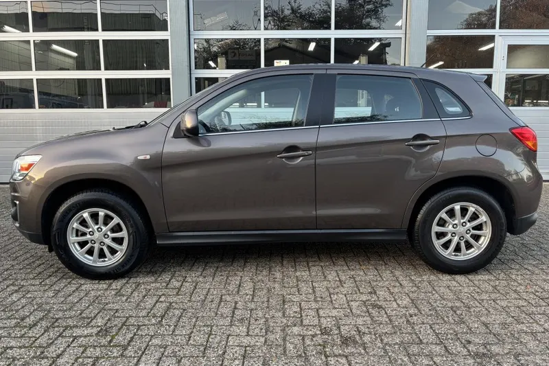 Mitsubishi ASX (2015)
