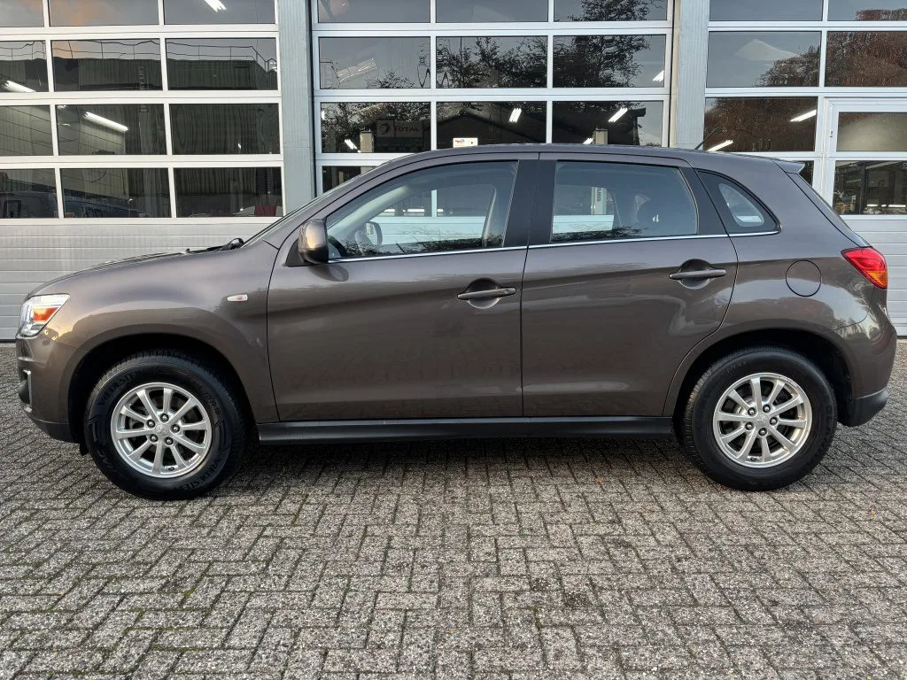 Mitsubishi ASX (2015) — foto 1