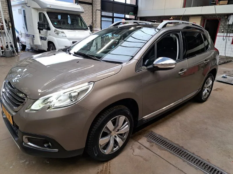 Peugeot 2008 (2015) — foto 1