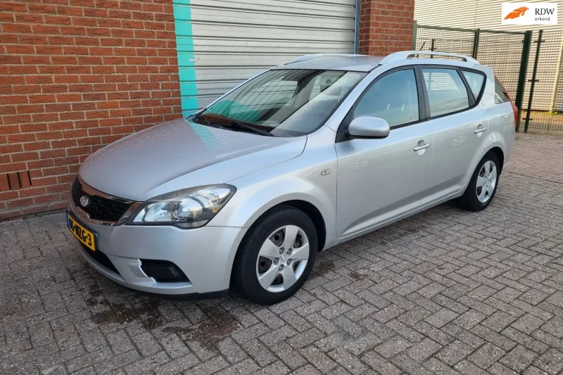 Kia Ceed (2011)