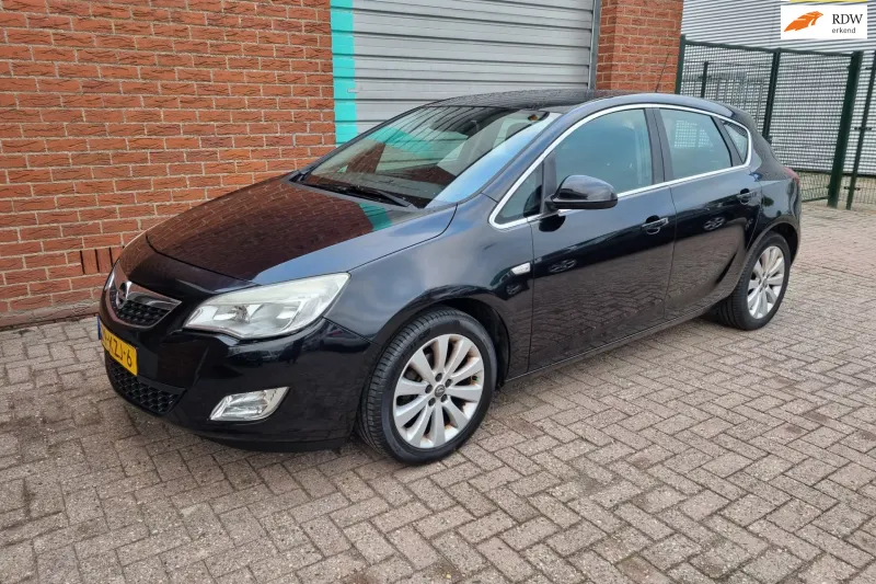 Opel Astra (2010)