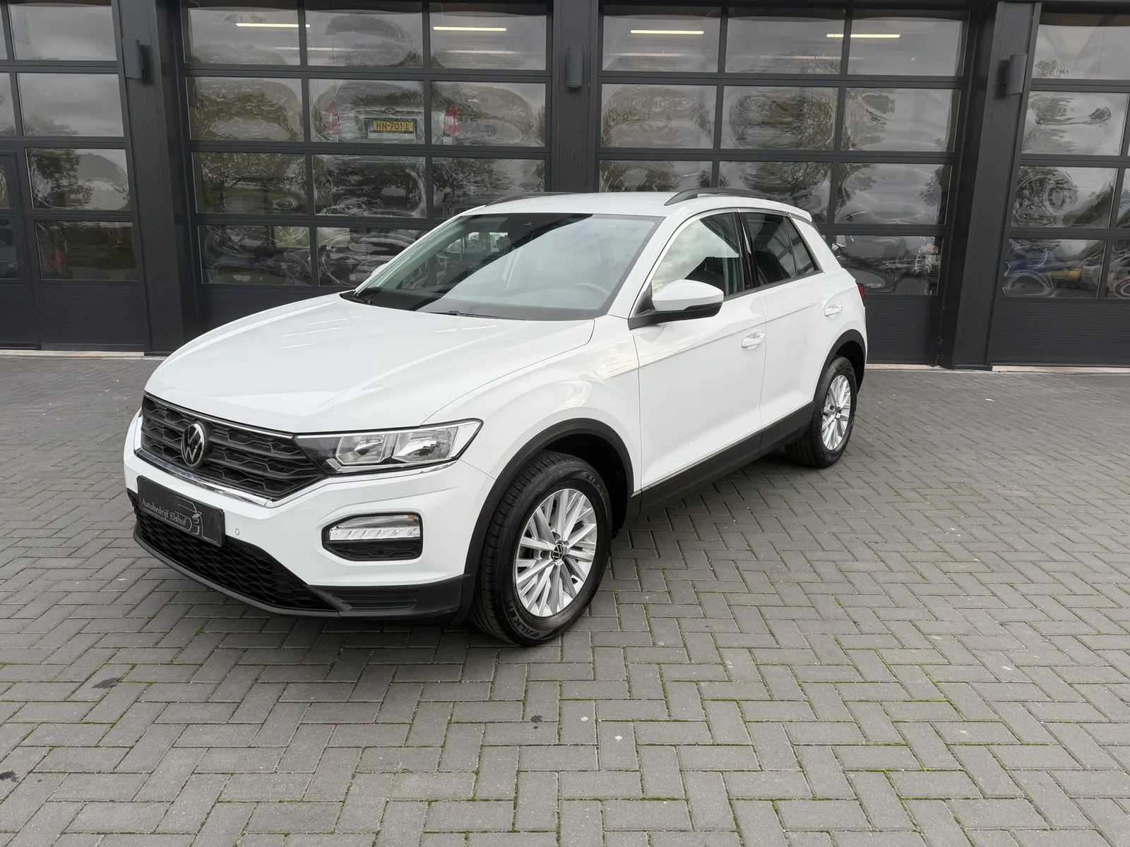 Volkswagen T-Roc (2021) — foto 1