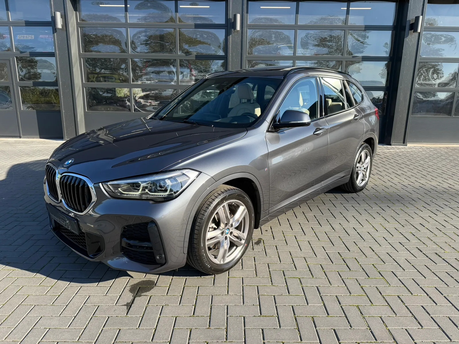 BMW X1 (2021) — foto 1