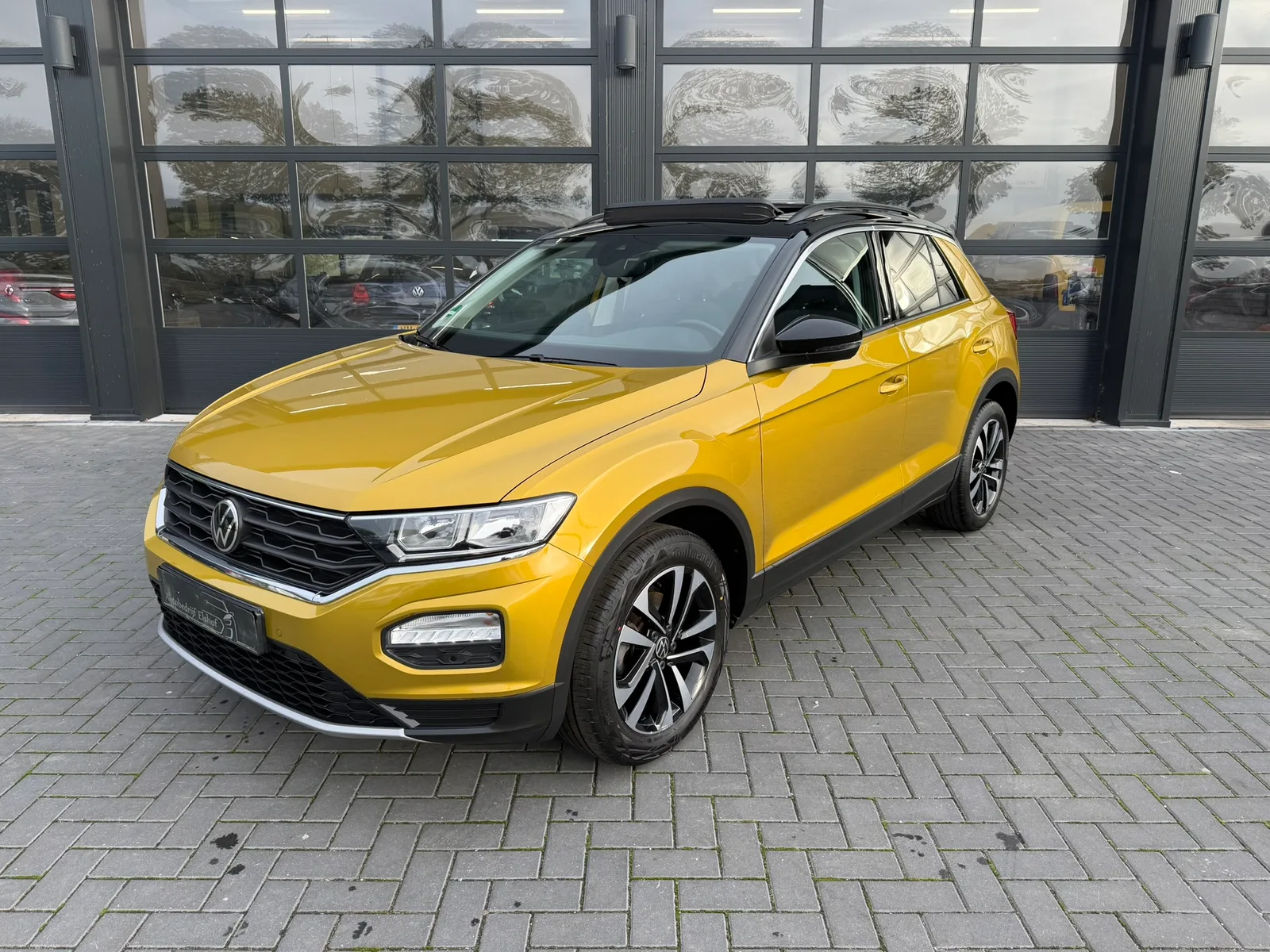 Volkswagen T-Roc (2021) — foto 1