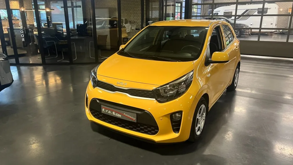 Kia Picanto (2023) — foto 1