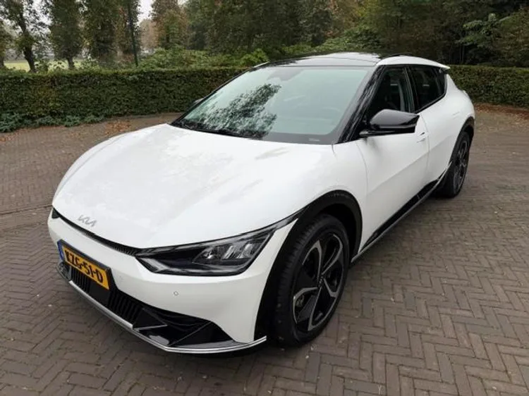 Kia EV6 (2023) — foto 1