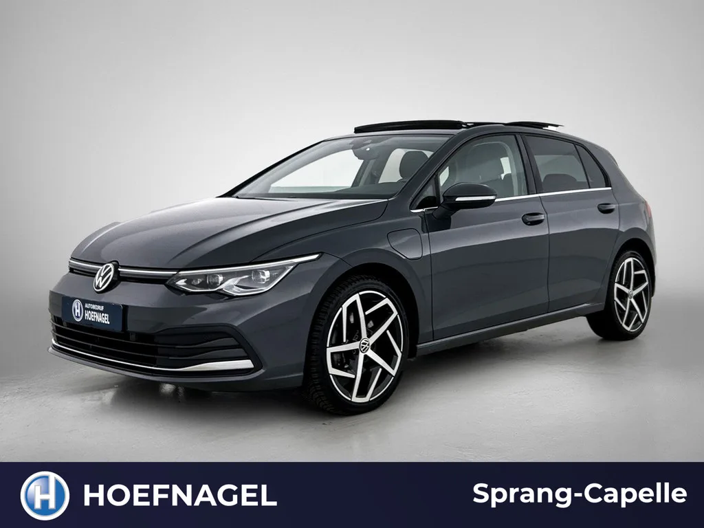 Volkswagen Golf (2021) — foto 1